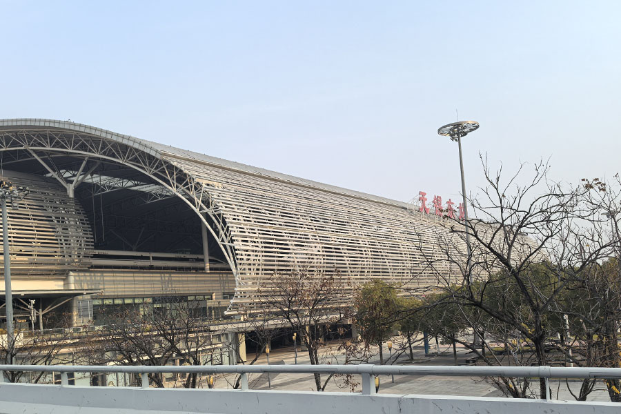 25.12江苏省无锡市无锡东站-AT6550D2.jpg